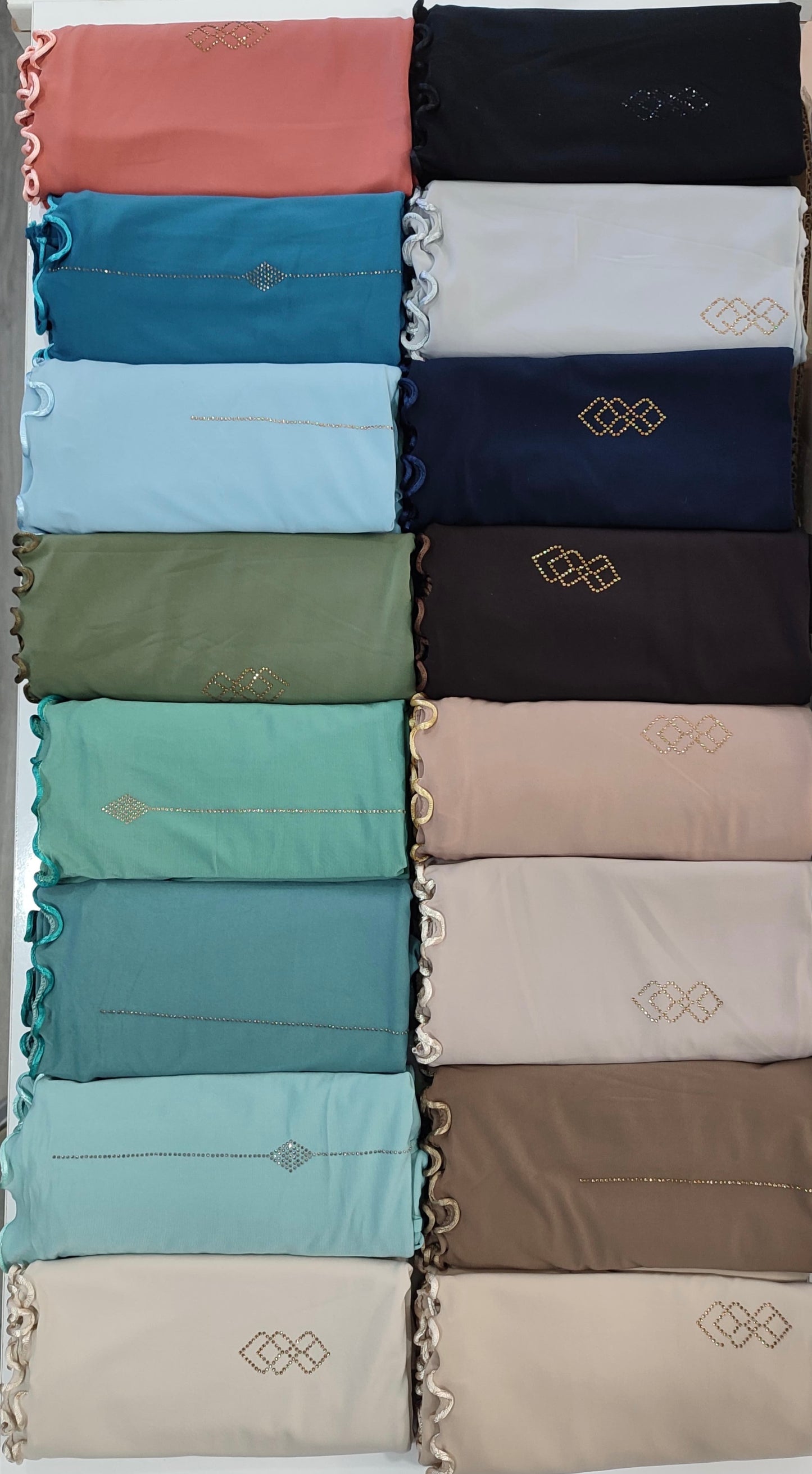 HIJAB LYCRA BORDADO CON PERLAS ( JERSEY PREMIUM)