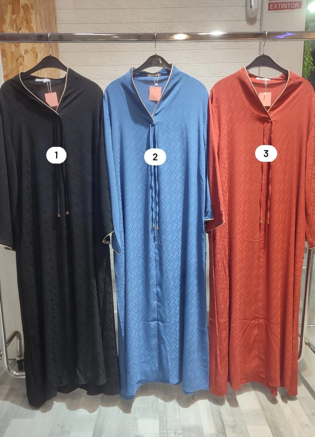 Abaya Lina