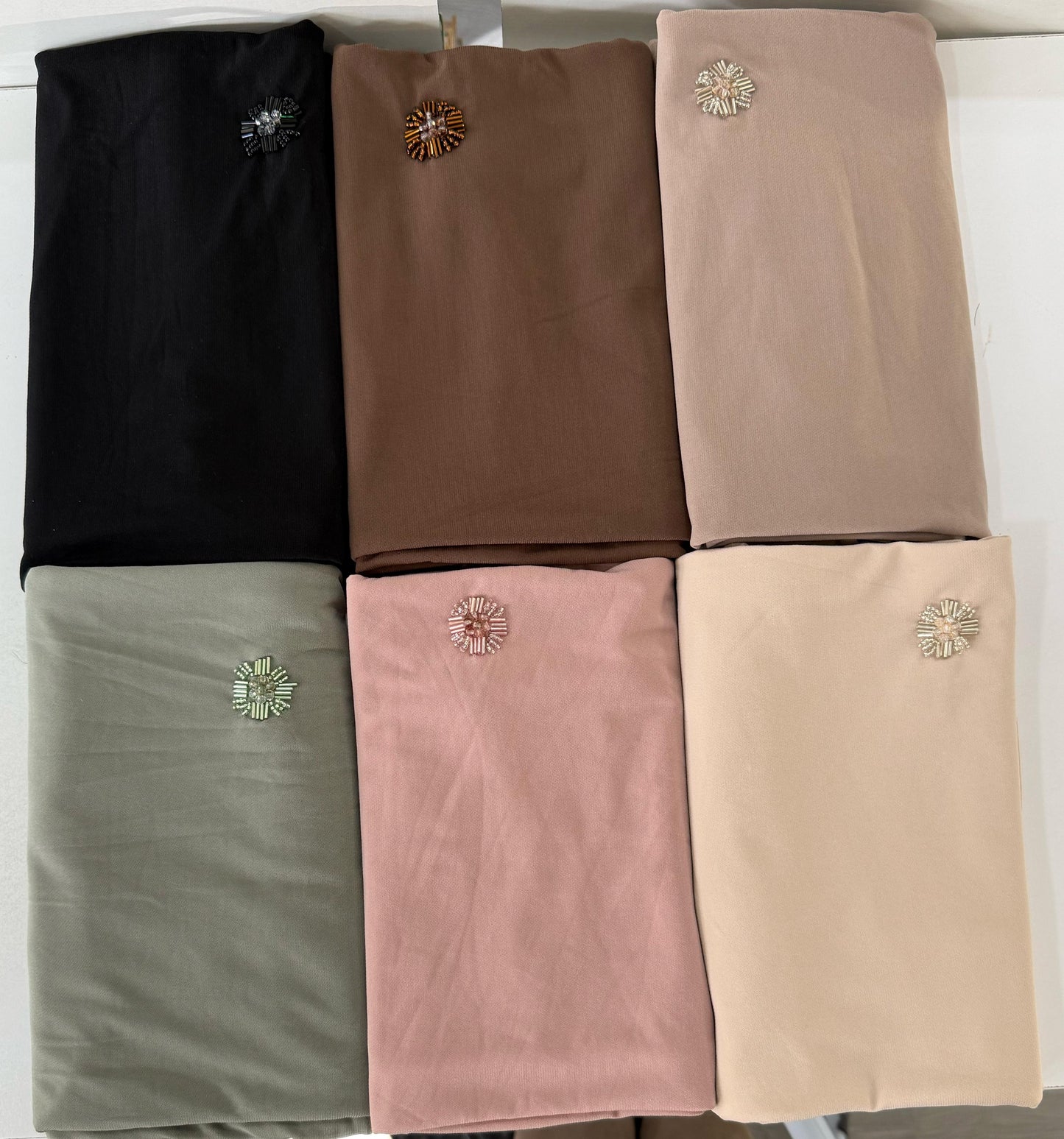 Hijab Lycra Perla (cosidas a mano)