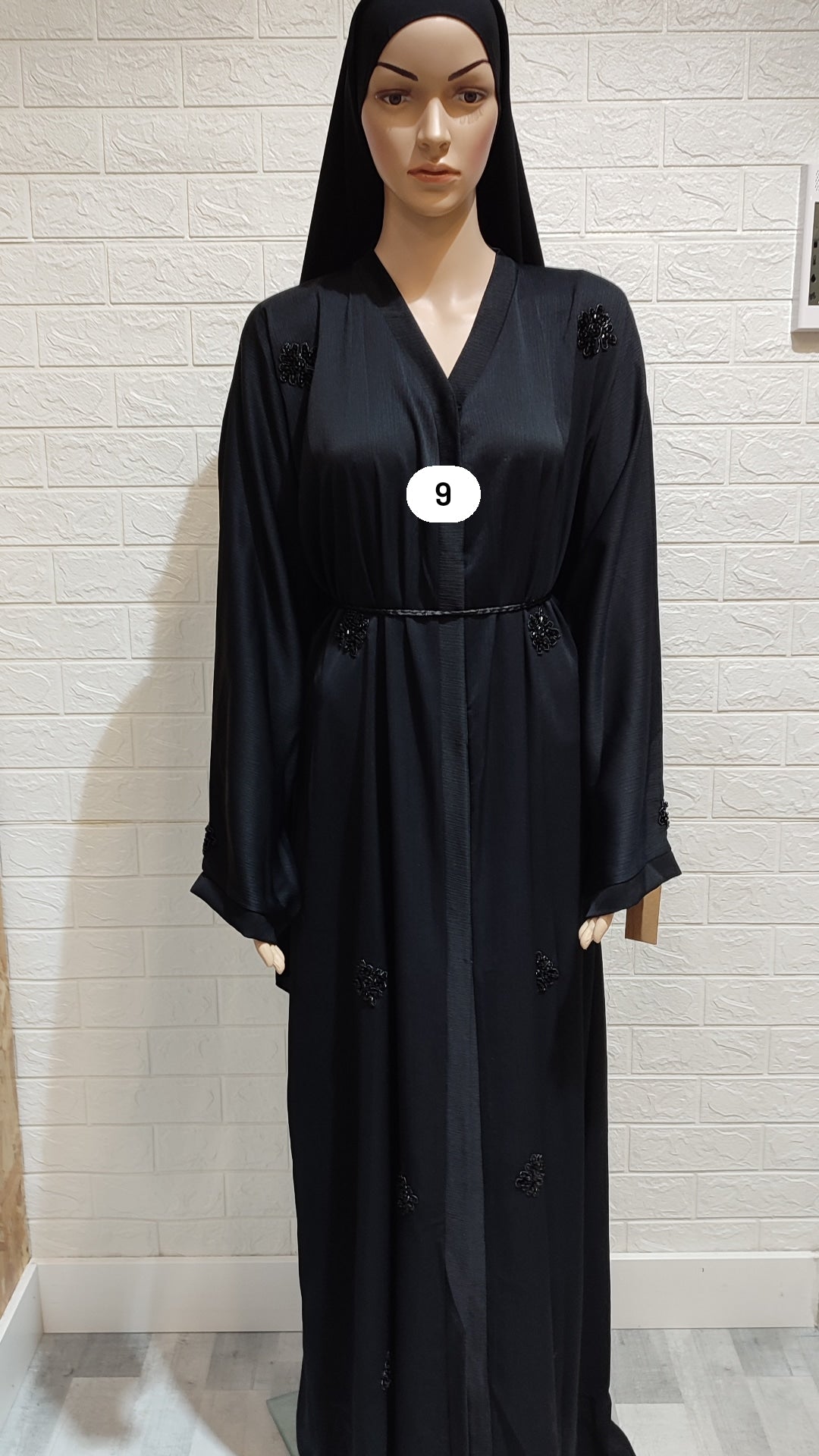 ABAYA ABIERTA DUBAI ( CIERRE DE BOTONES )